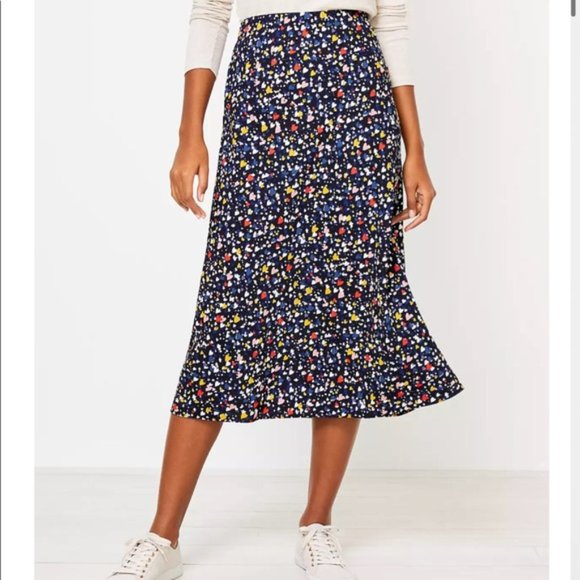 LOFT Dresses & Skirts - LOFT midi skirt